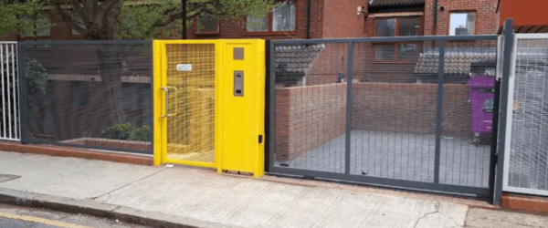 Commerical barrier and gate